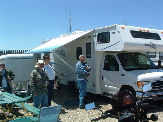 S_Mike hutch and al.JPG